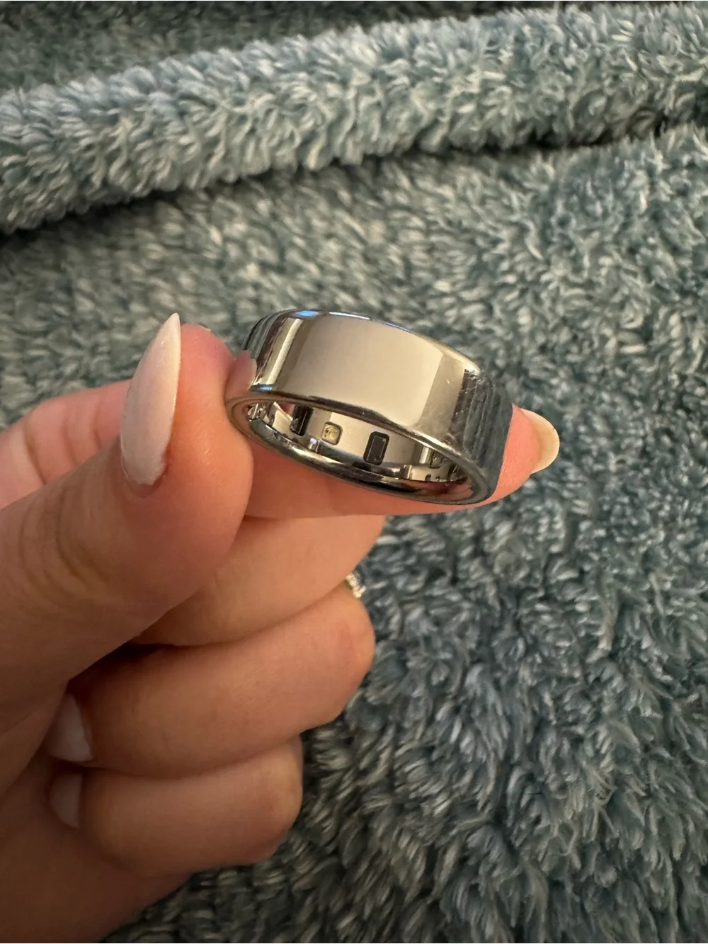 Oura Ring Gen 4 in Silver 10
